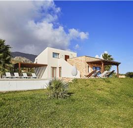 4  bedroom villa with pool, Scopello, sleeps 8